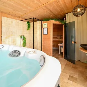 Ker Gana Sauna, Jacuzzi, Poele A Bois Hébergement de vacances Plourin (Finistere)