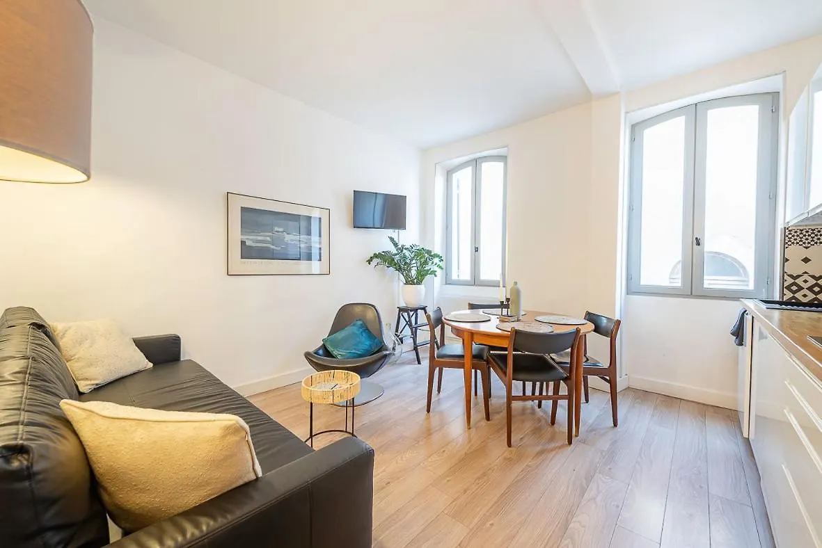 Appartement Belle Renovation Moderne Au Coeur Du Panier à Marseille